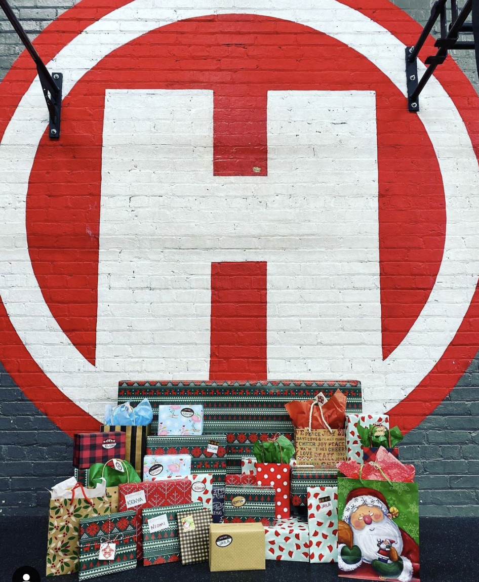 Holiday Gift Drive with I Grow Chicago